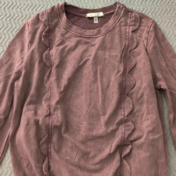 Anthropologie Erin + Ali Scalloped Trim Acid Wash Pullover - Picture 4 of 11